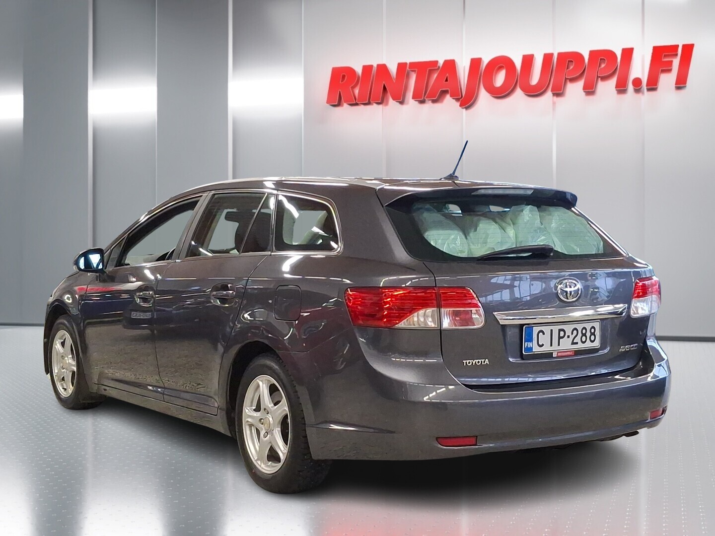 TOYOTA Avensis 2012
