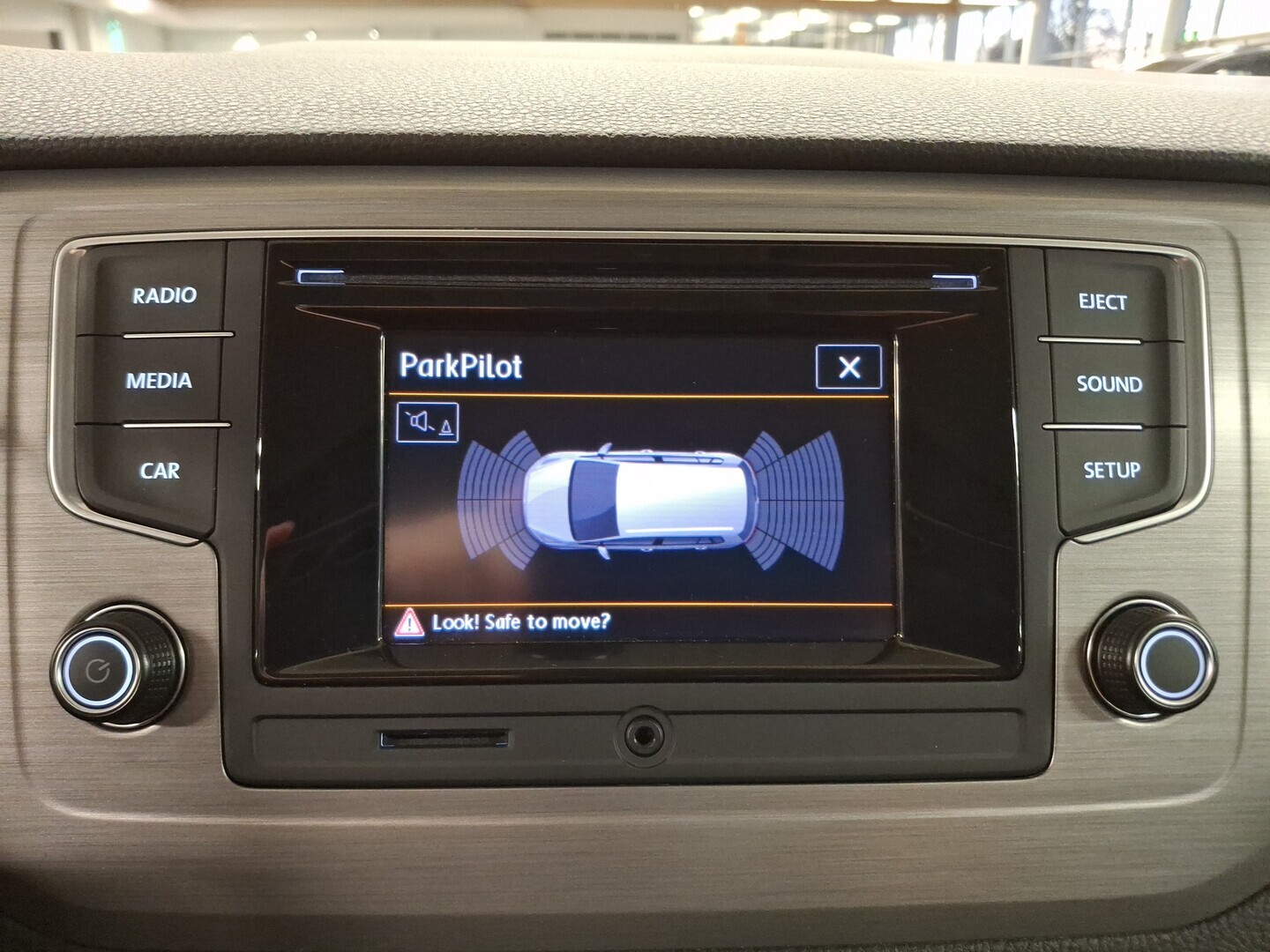 VOLKSWAGEN Golf Sportsvan 2015