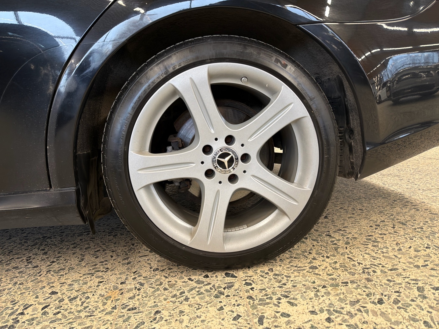 MERCEDES-BENZ CLS 2005