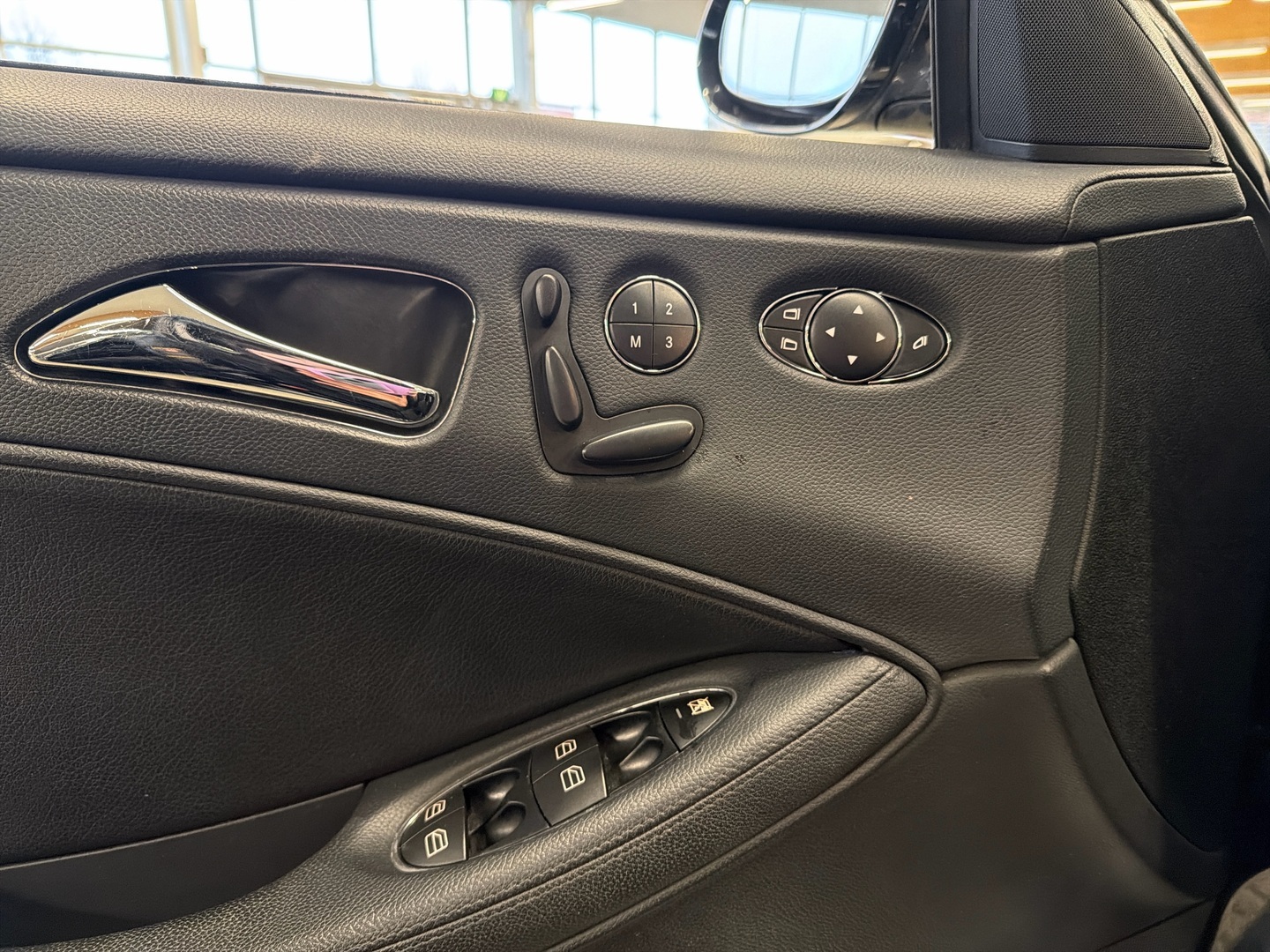 MERCEDES-BENZ CLS 2005