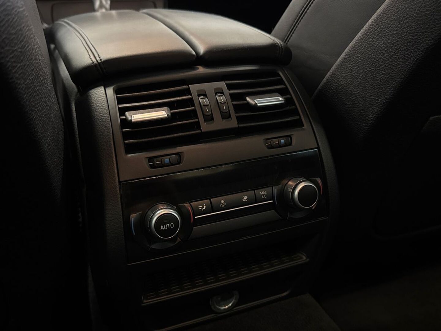 BMW M5 35