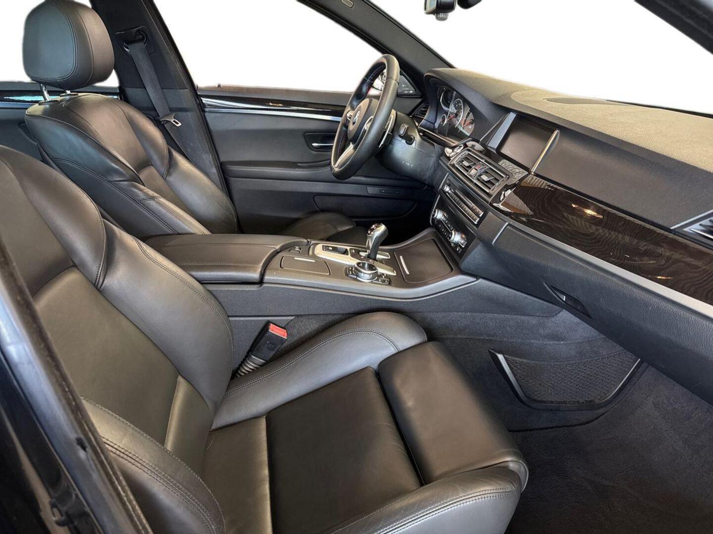 BMW M5 9
