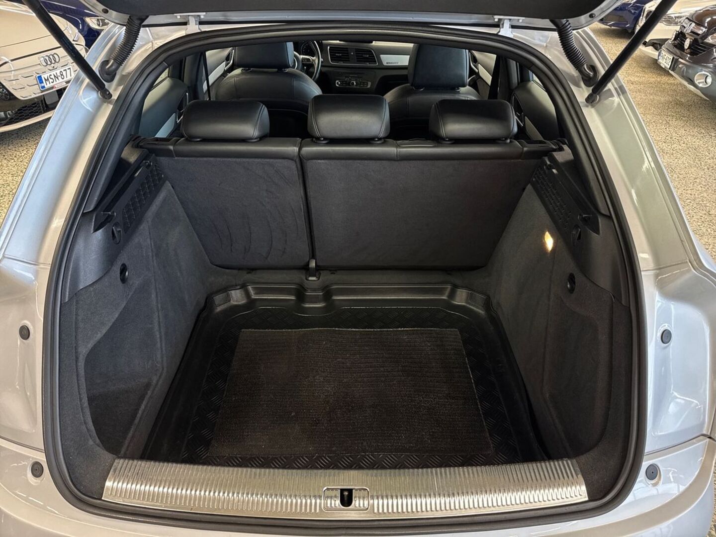 AUDI Q3 2012