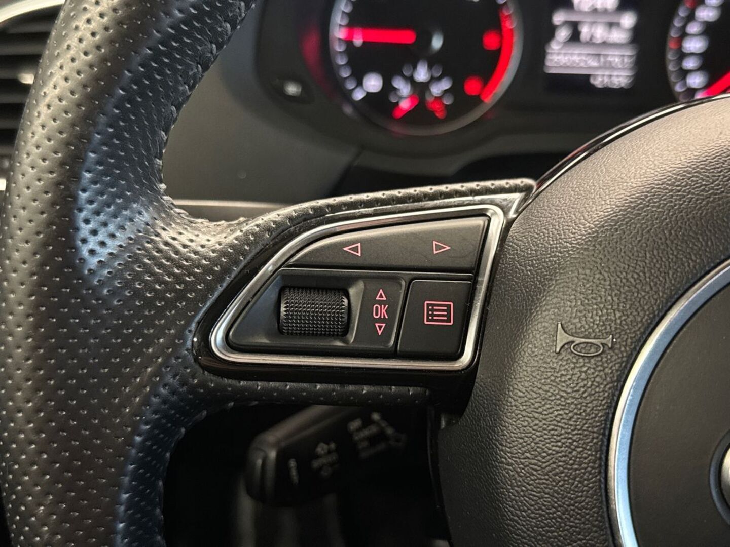 AUDI Q3 2012