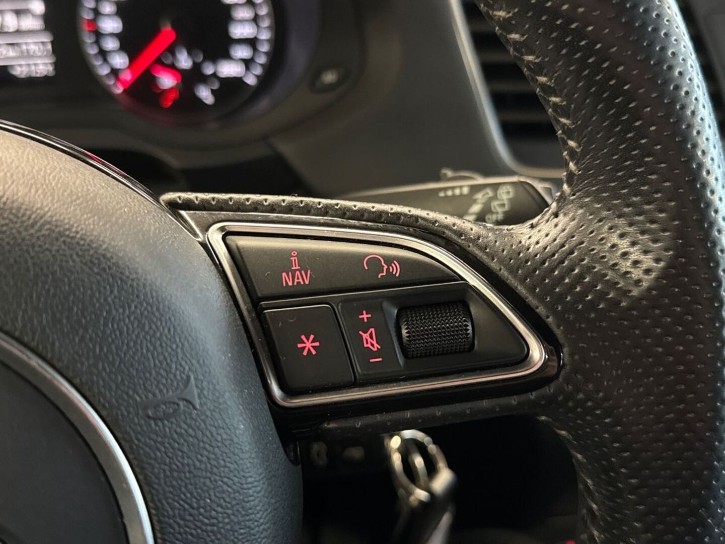AUDI Q3 2012