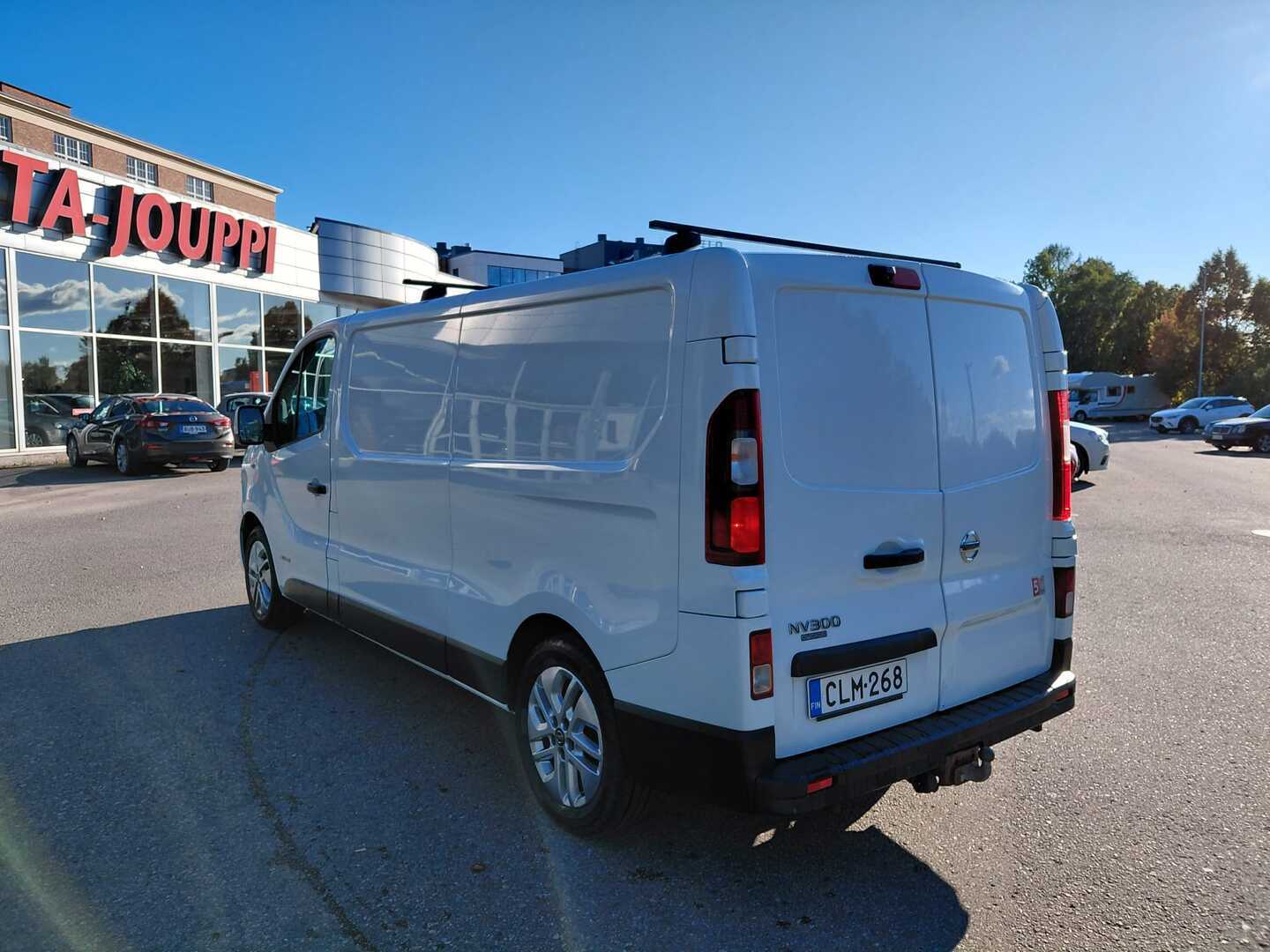 NISSAN NV300 2018