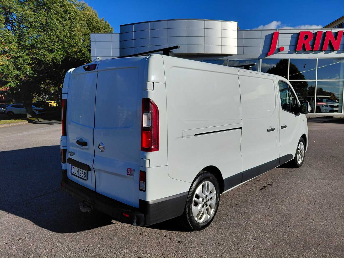 NISSAN NV300 2018