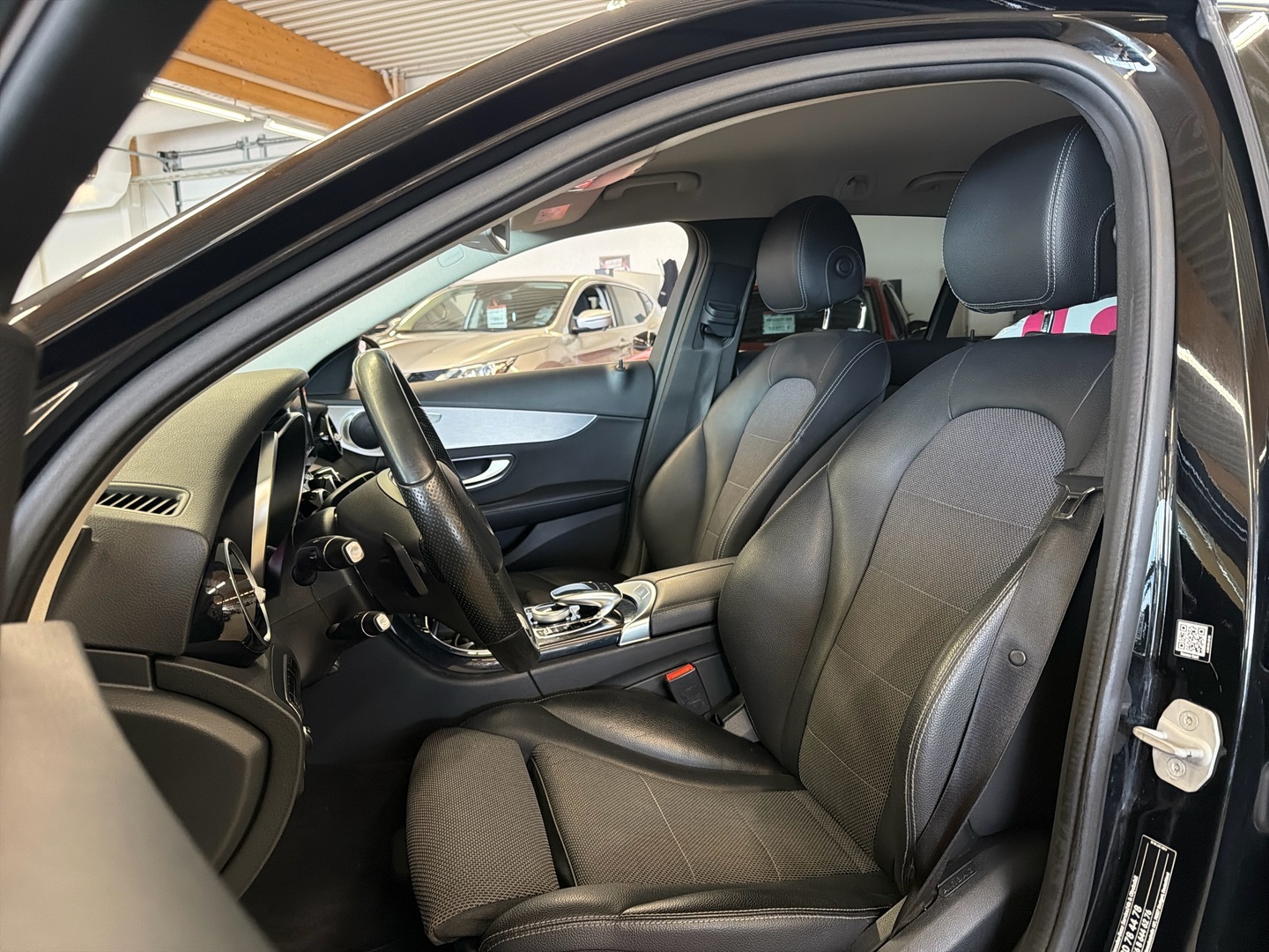 MERCEDES-BENZ C 2016