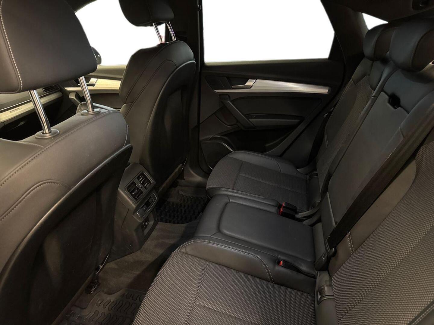 AUDI Q5 2021