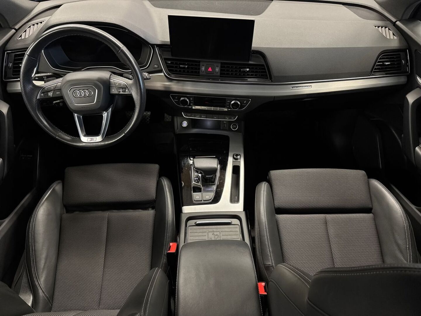 AUDI Q5 2021
