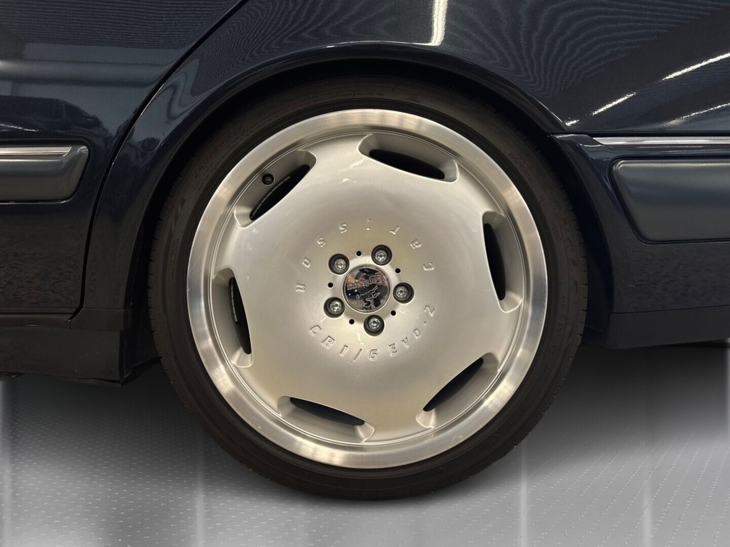 MERCEDES-BENZ E 1997