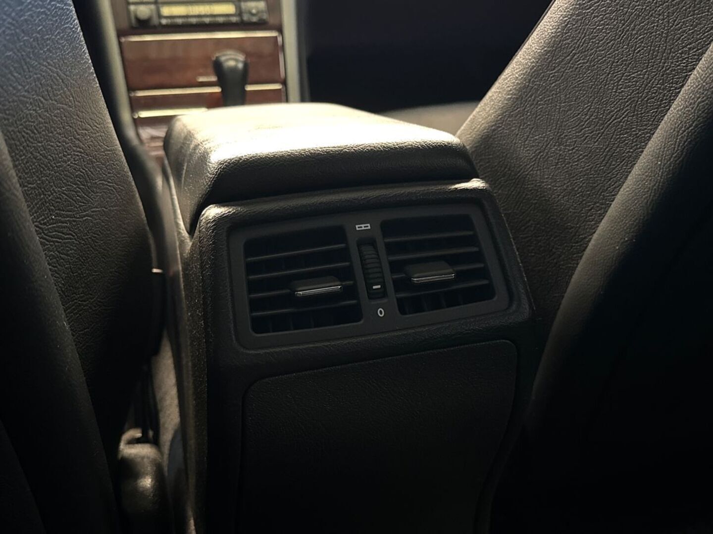 MERCEDES-BENZ E 1997