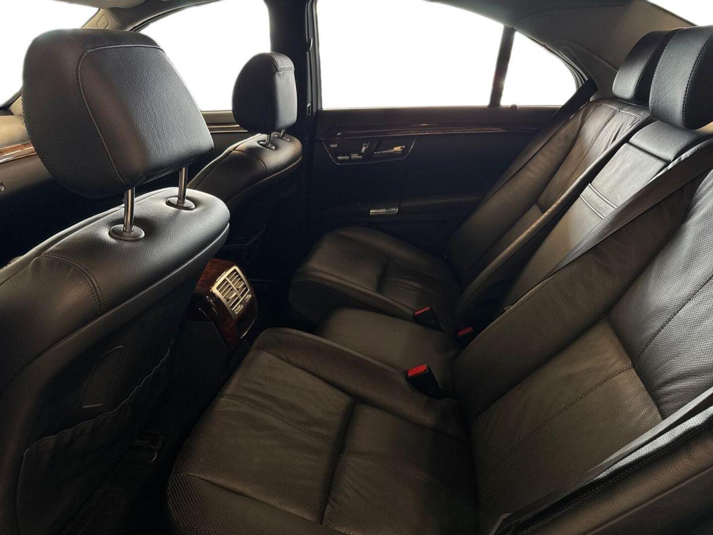 MERCEDES-BENZ S 2007
