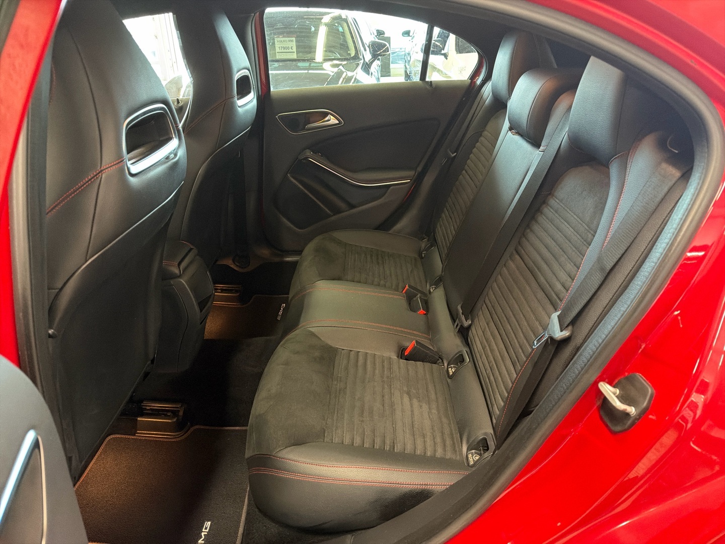MERCEDES-BENZ A 2013