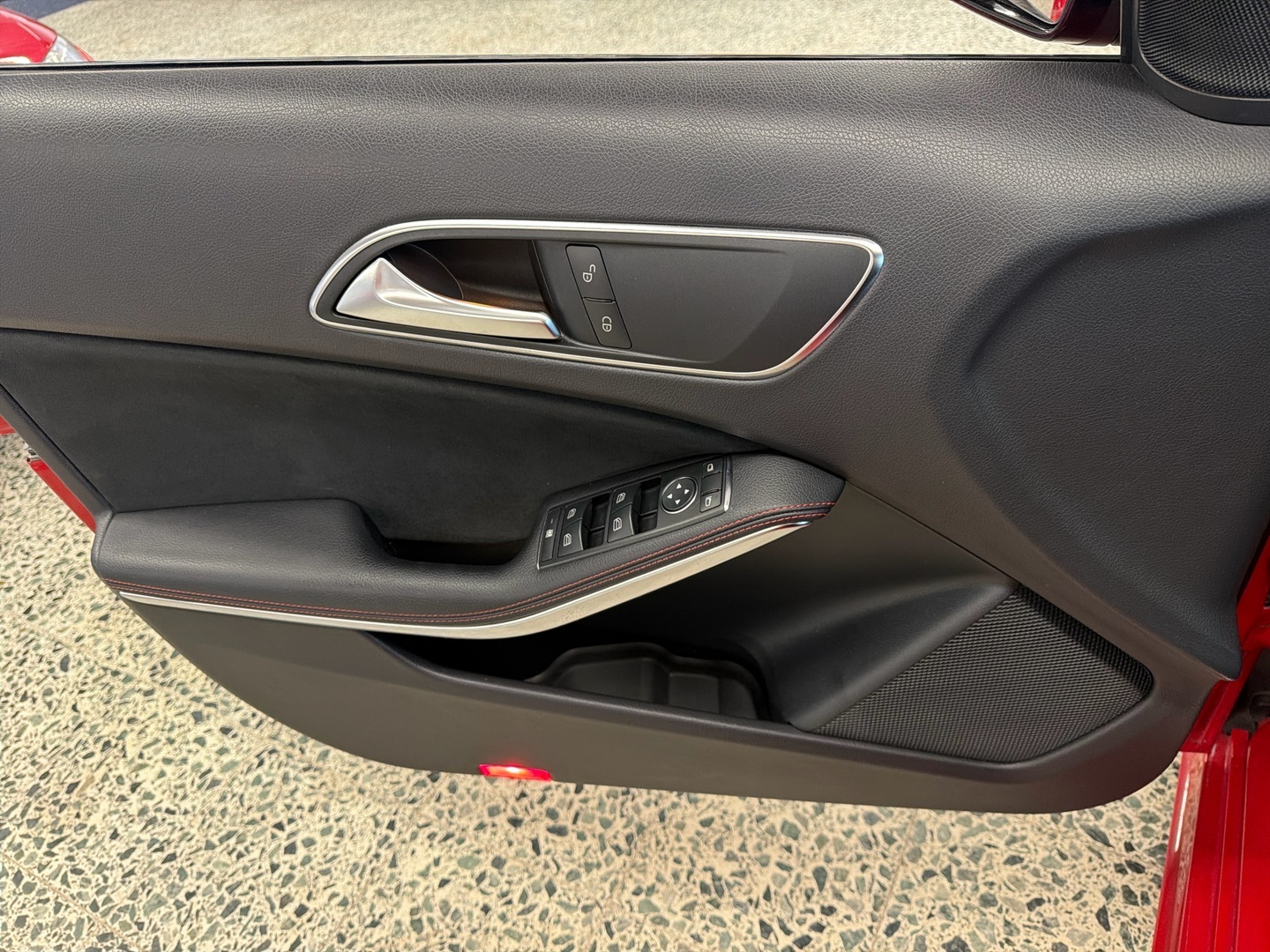 MERCEDES-BENZ A 2013