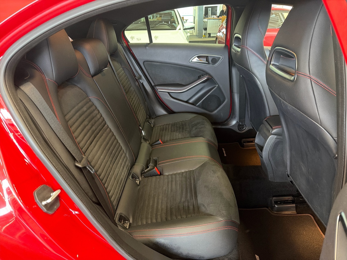 MERCEDES-BENZ A 2013