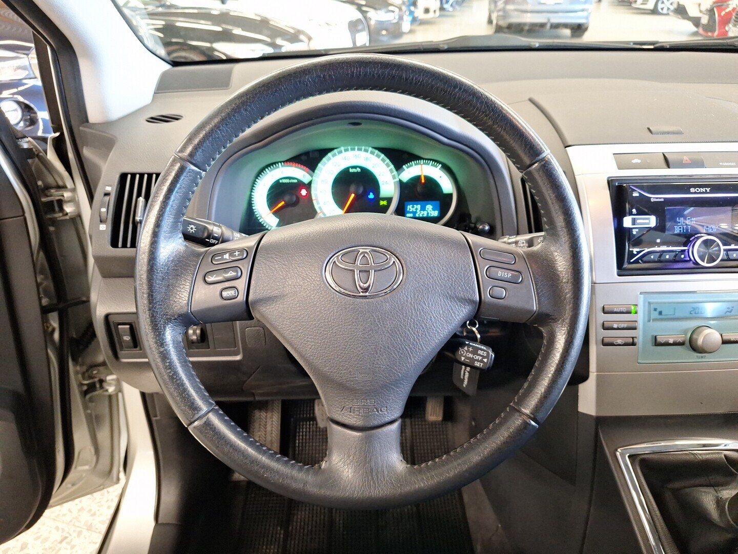 TOYOTA Corolla Verso 2004