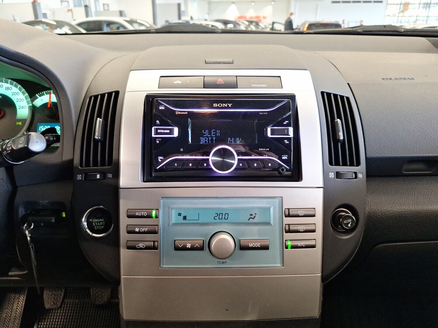 TOYOTA Corolla Verso 2004