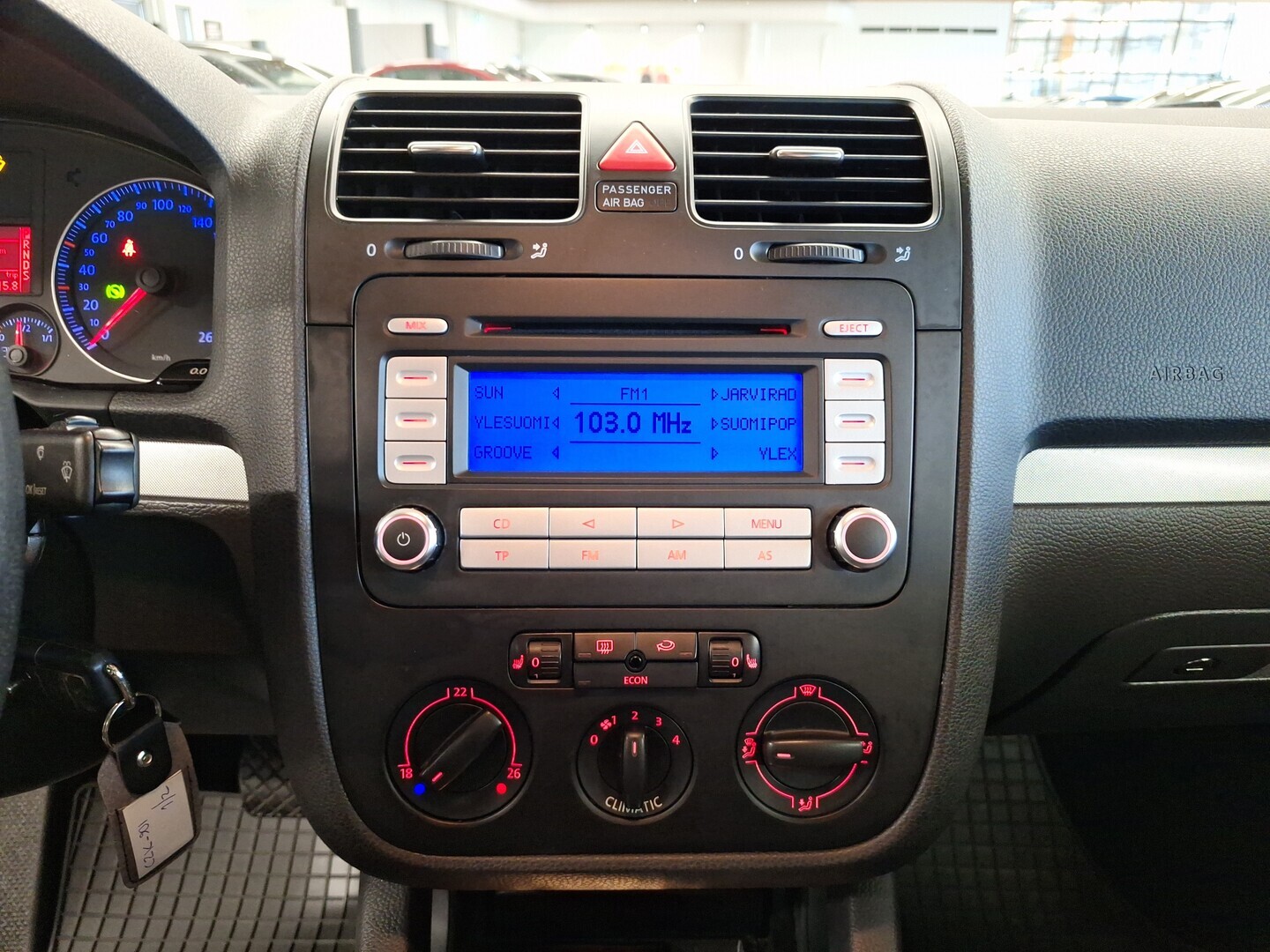 VOLKSWAGEN Jetta 2008