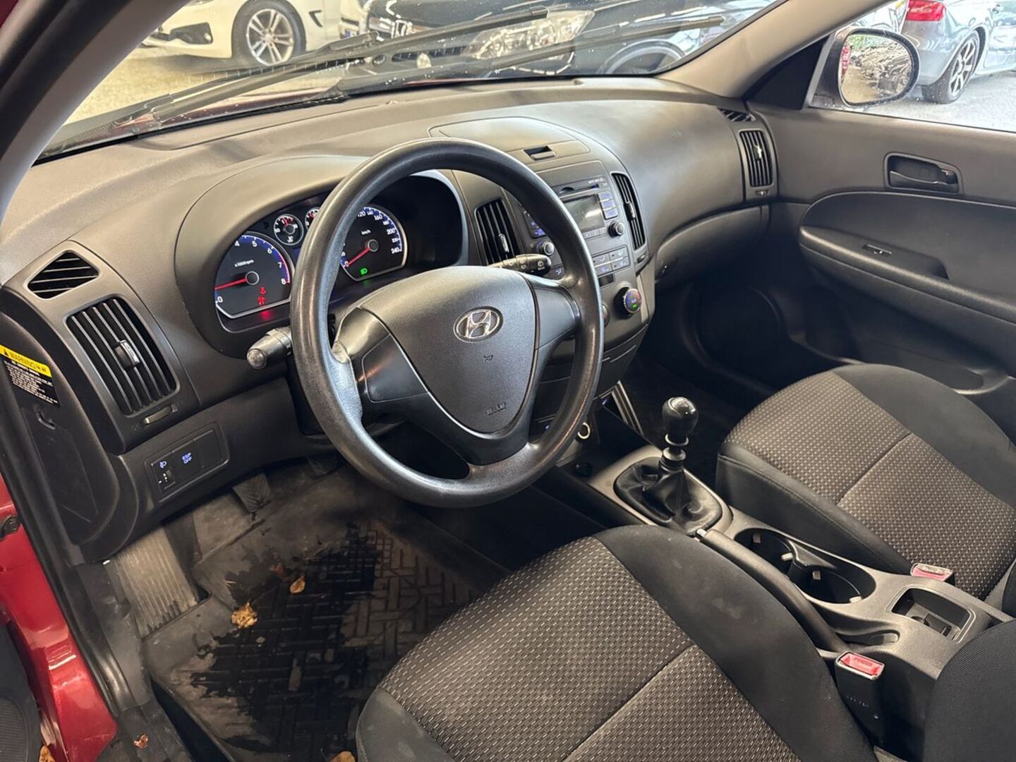HYUNDAI i30 16