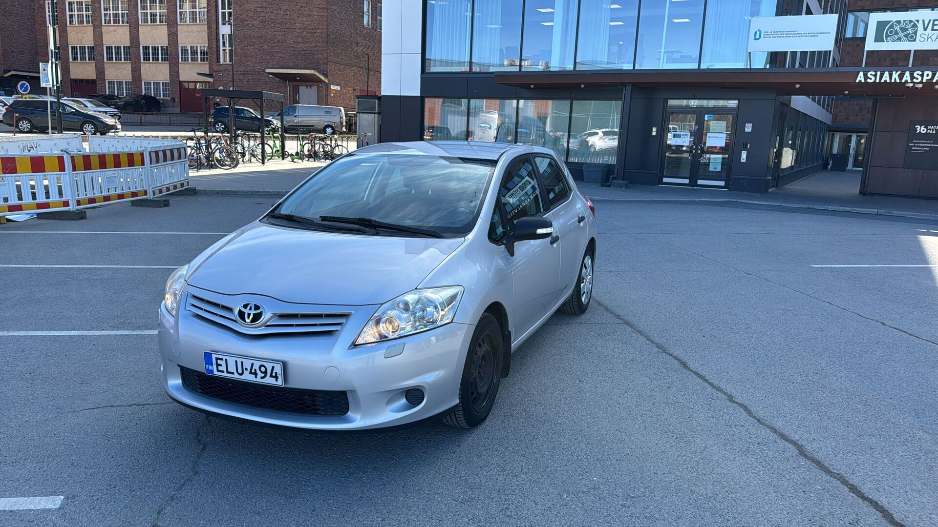 TOYOTA Auris 2011