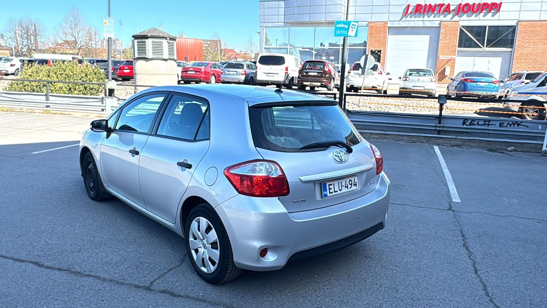 TOYOTA Auris 2011