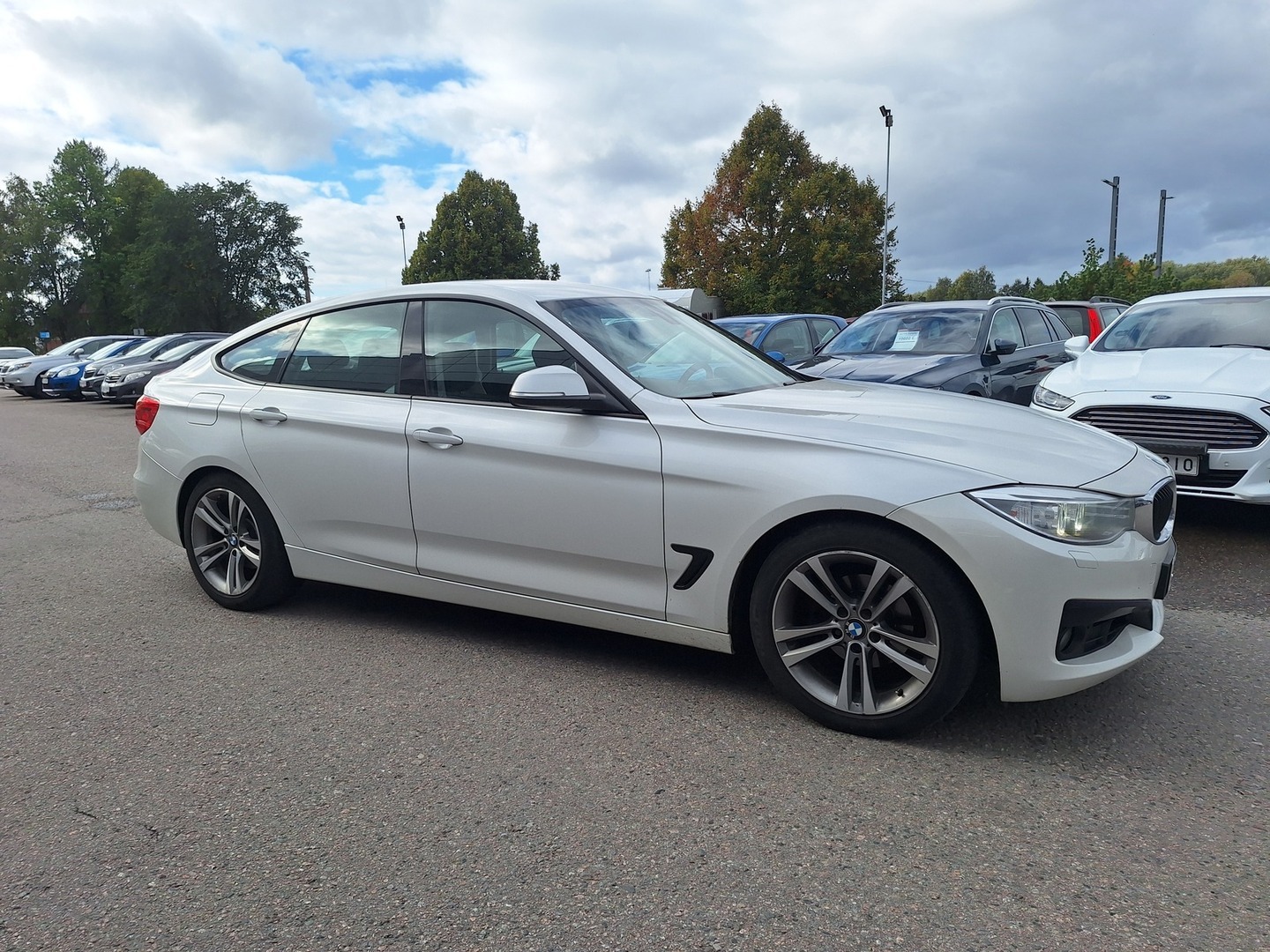 BMW 320 Gran Turismo 2014