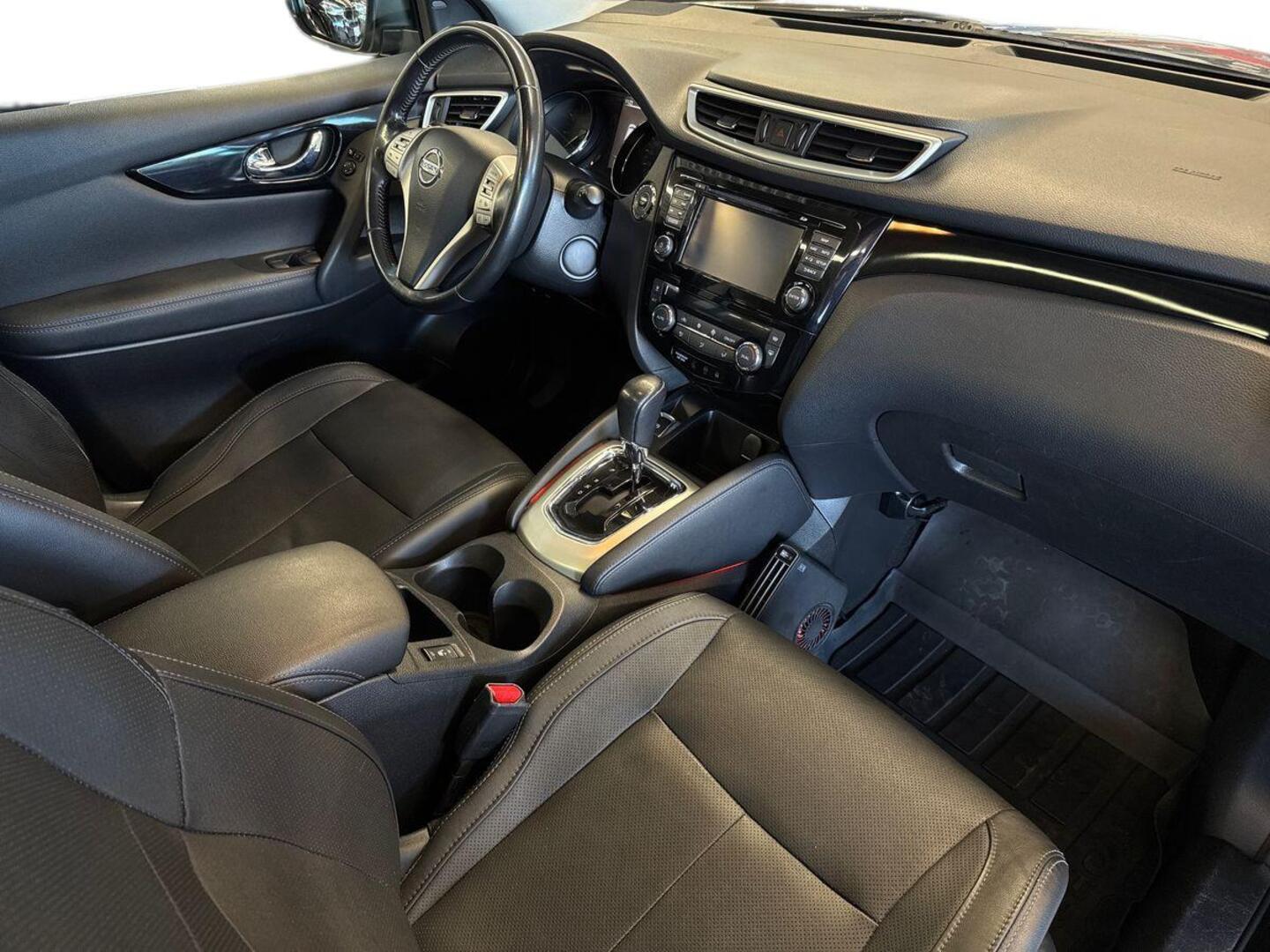 NISSAN Qashqai 2017