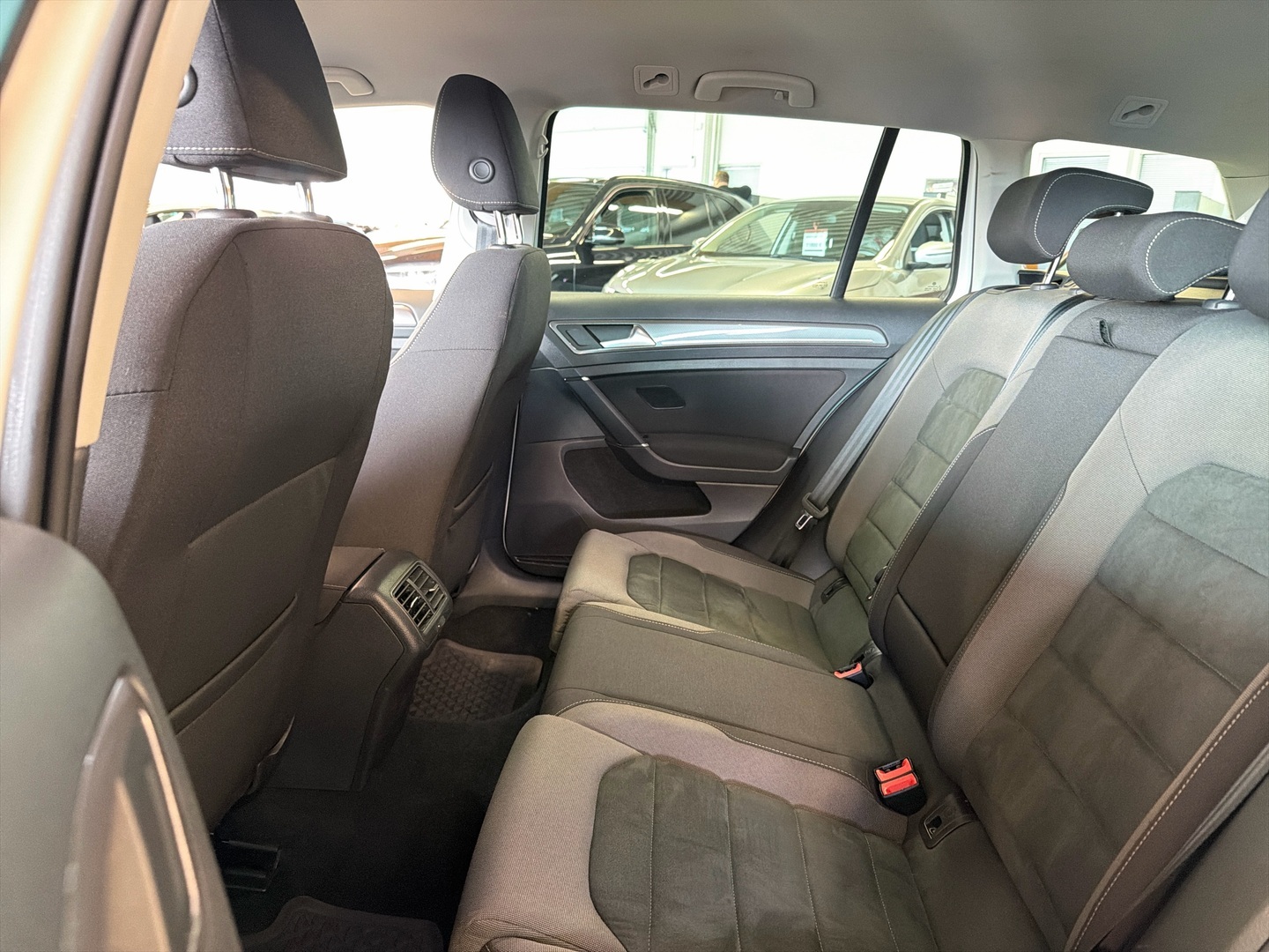 VOLKSWAGEN Golf 2018