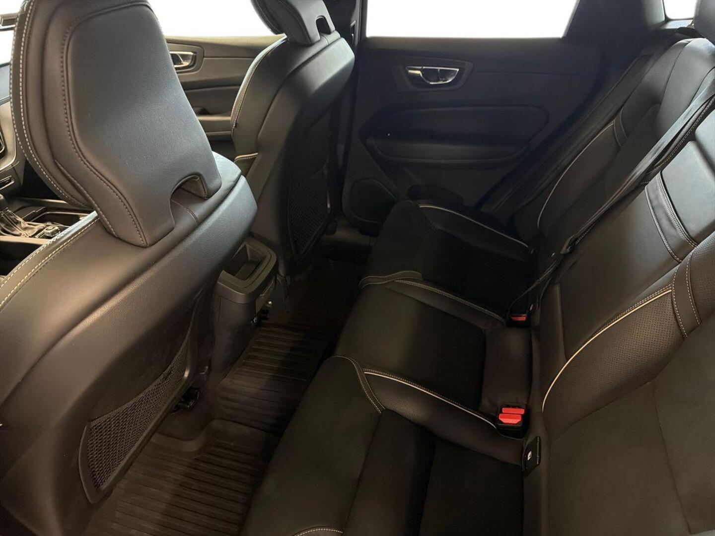 VOLVO XC60 10
