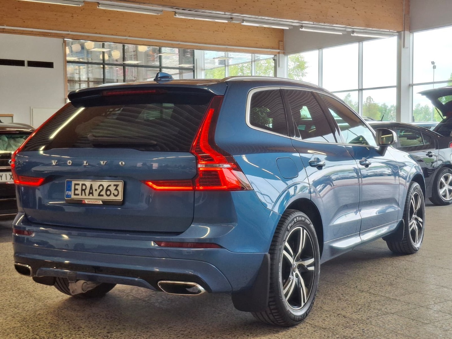 VOLVO XC60 2019