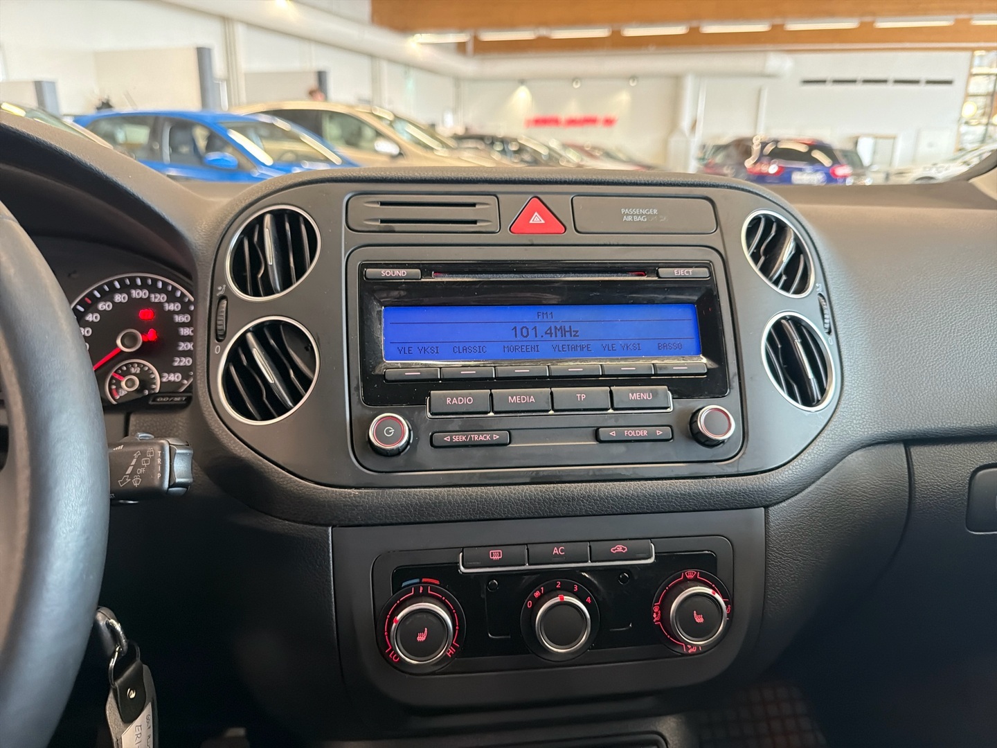 VOLKSWAGEN Golf Plus 2011