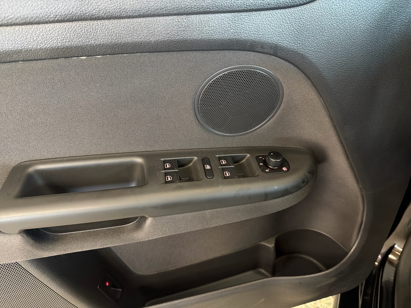 VOLKSWAGEN Golf Plus 2011