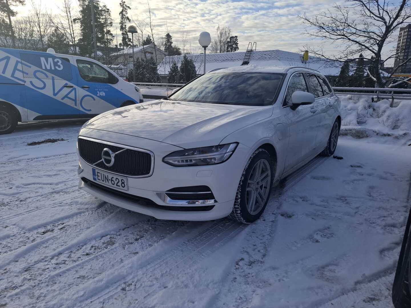 VOLVO V90 2020