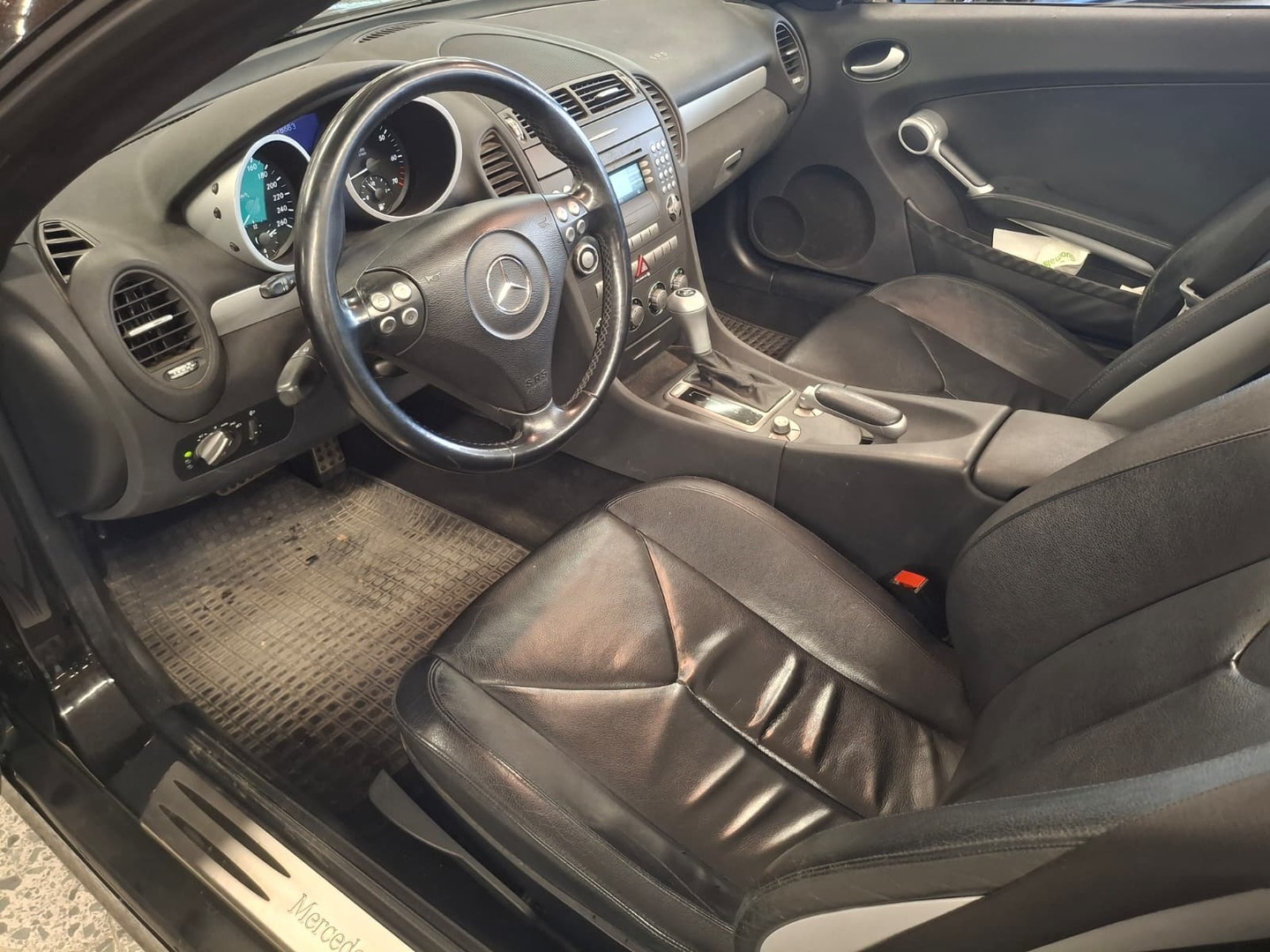 MERCEDES-BENZ SLK 2004