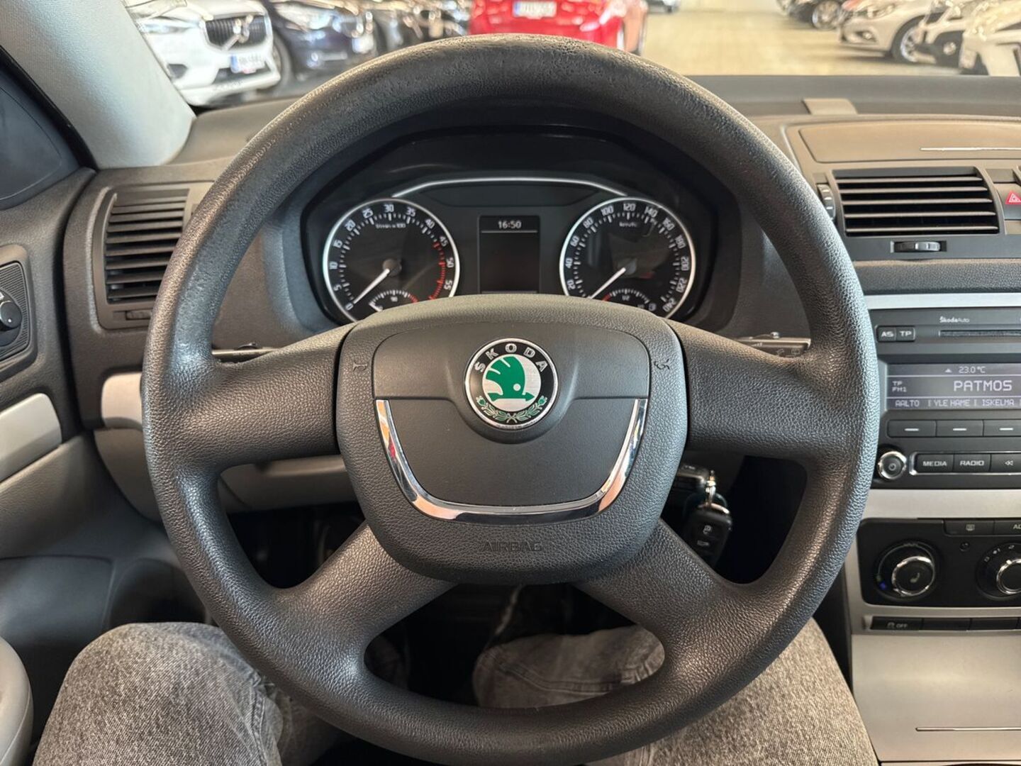 SKODA Octavia 15