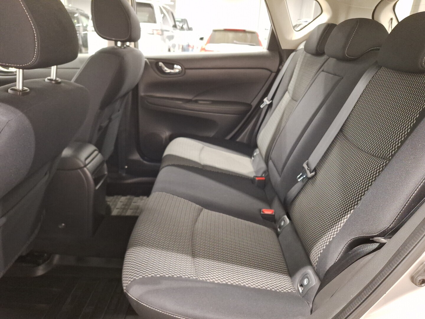 NISSAN Pulsar 2015