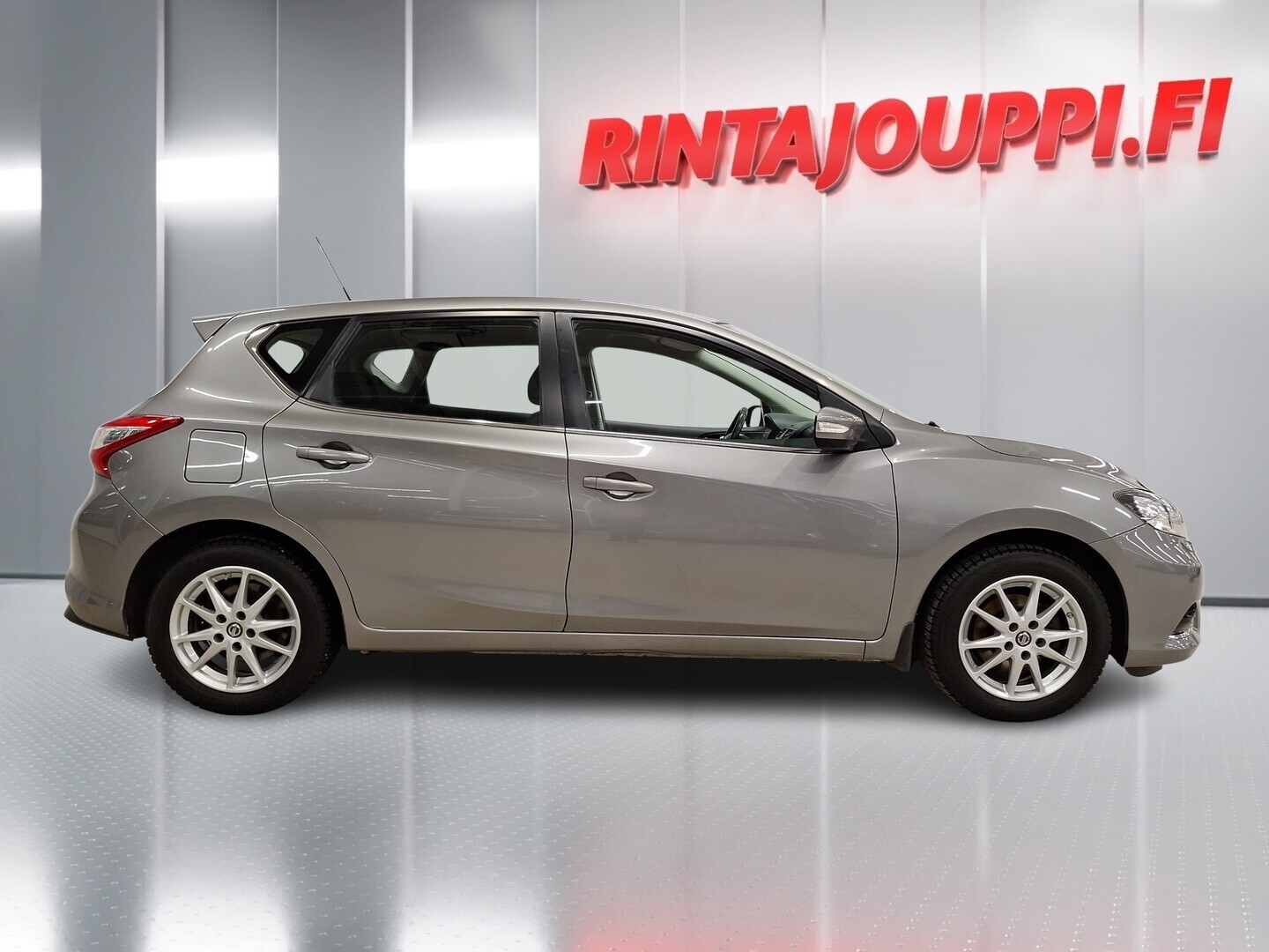 NISSAN Pulsar 2015