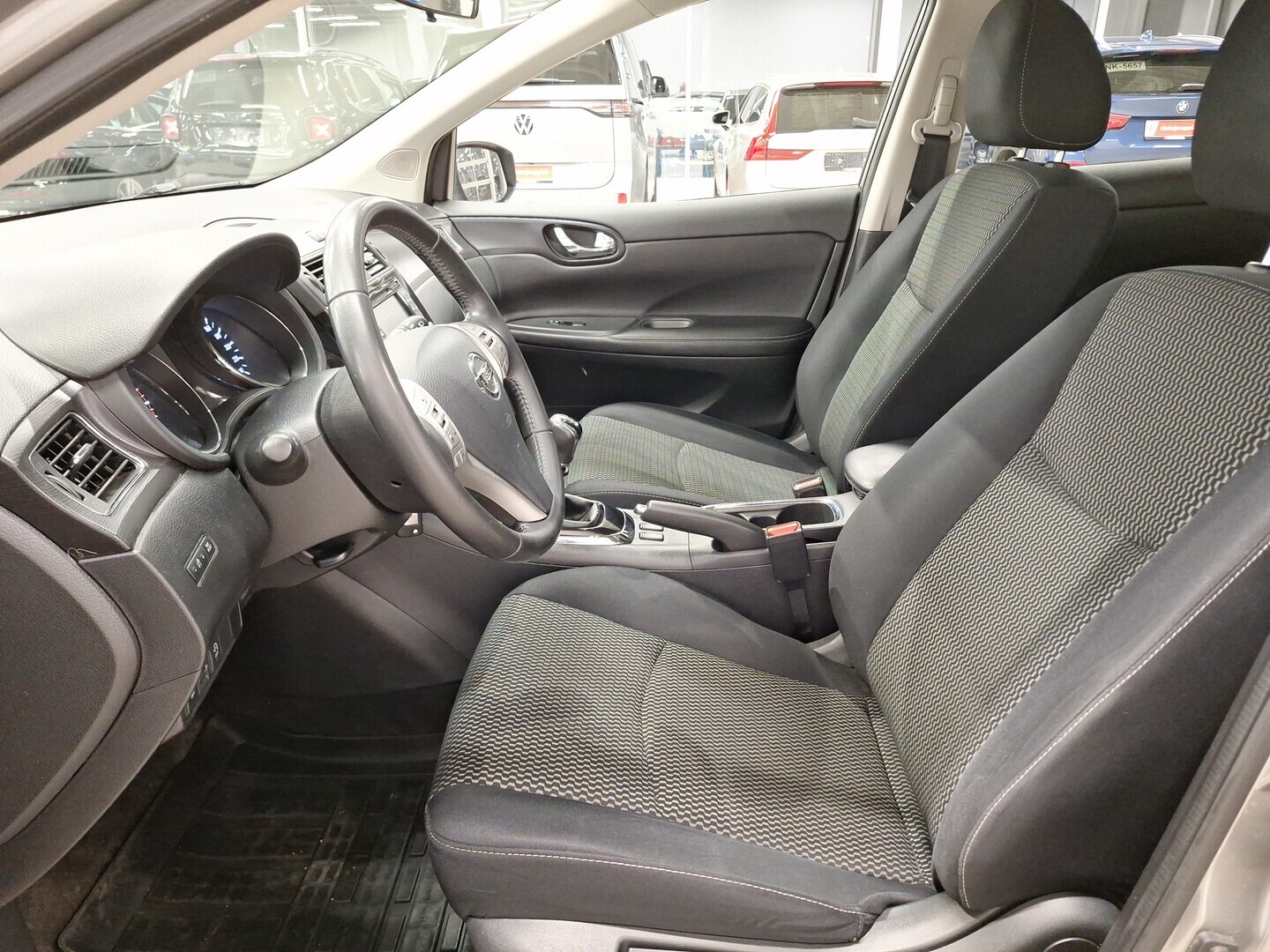 NISSAN Pulsar 2015