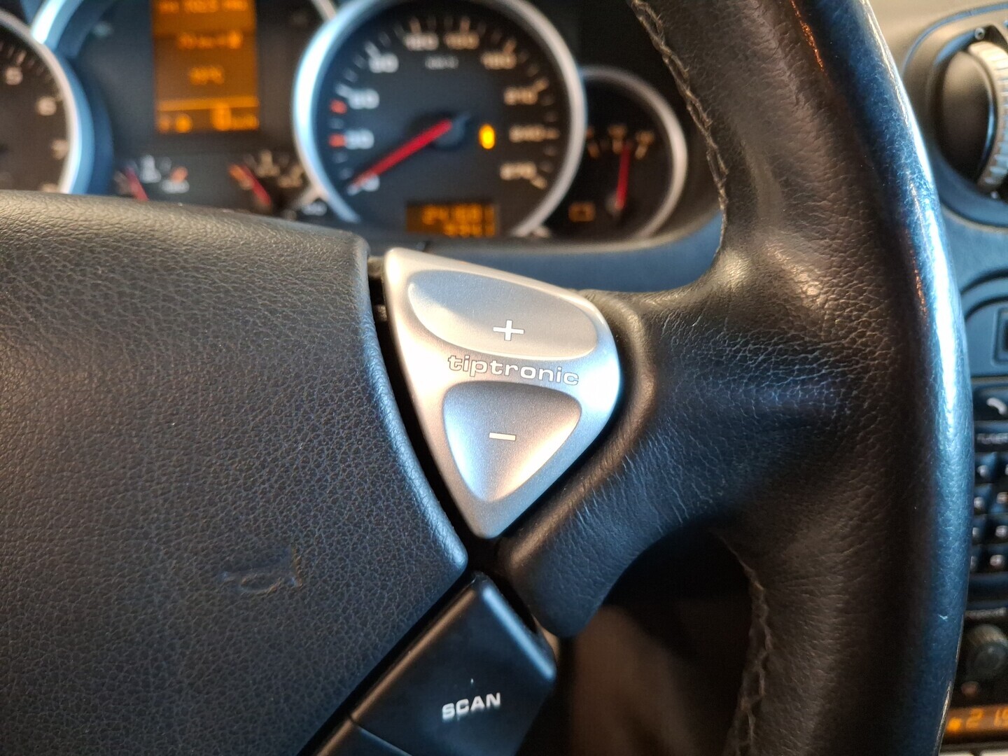 PORSCHE Cayenne 2007