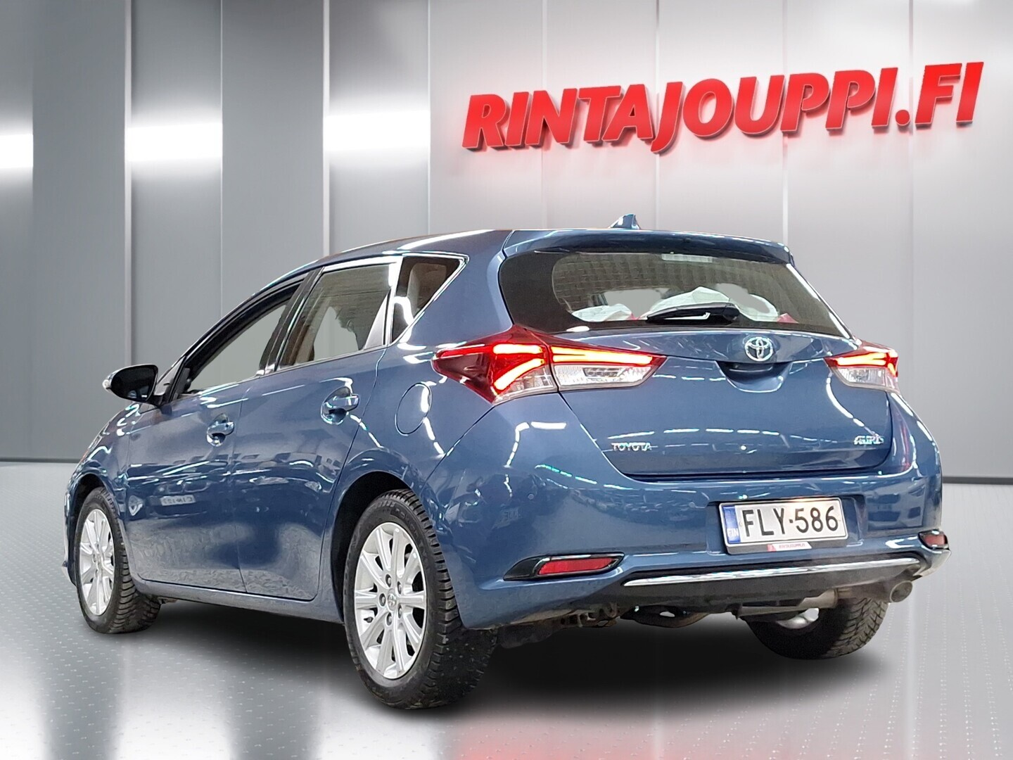 TOYOTA Auris 2016