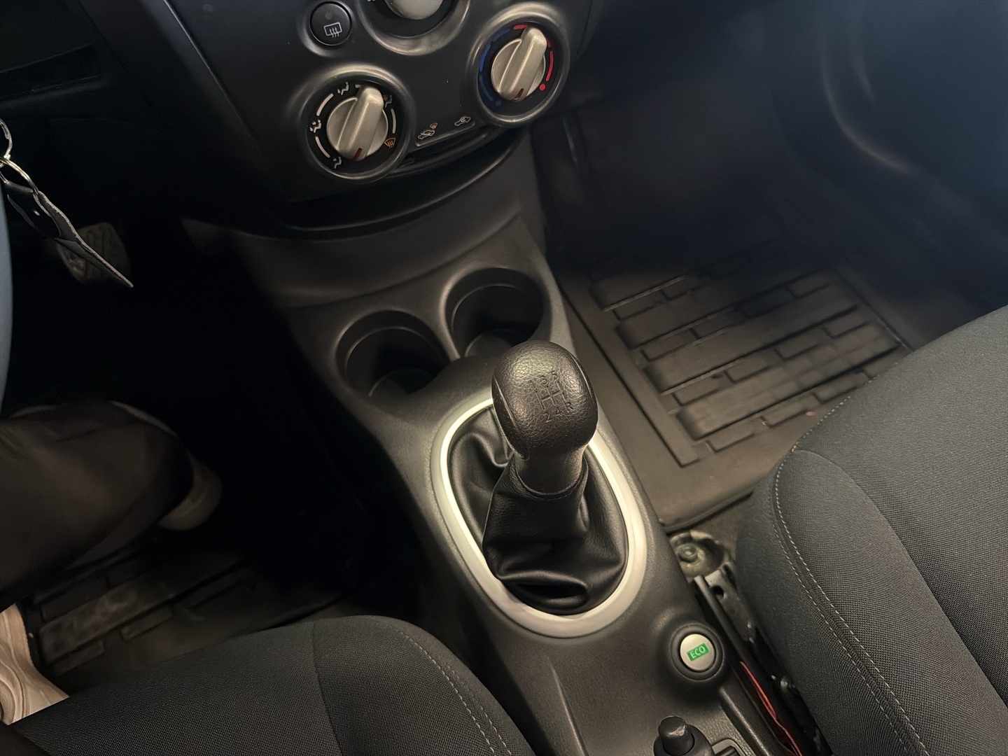 NISSAN Note 2016