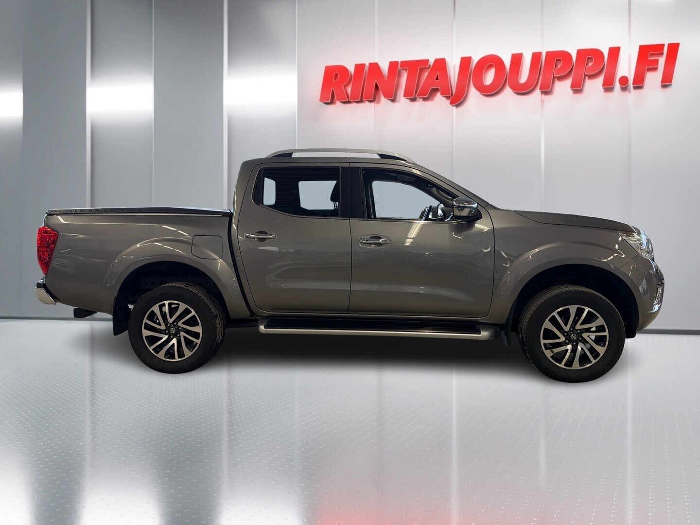 NISSAN Navara 2018