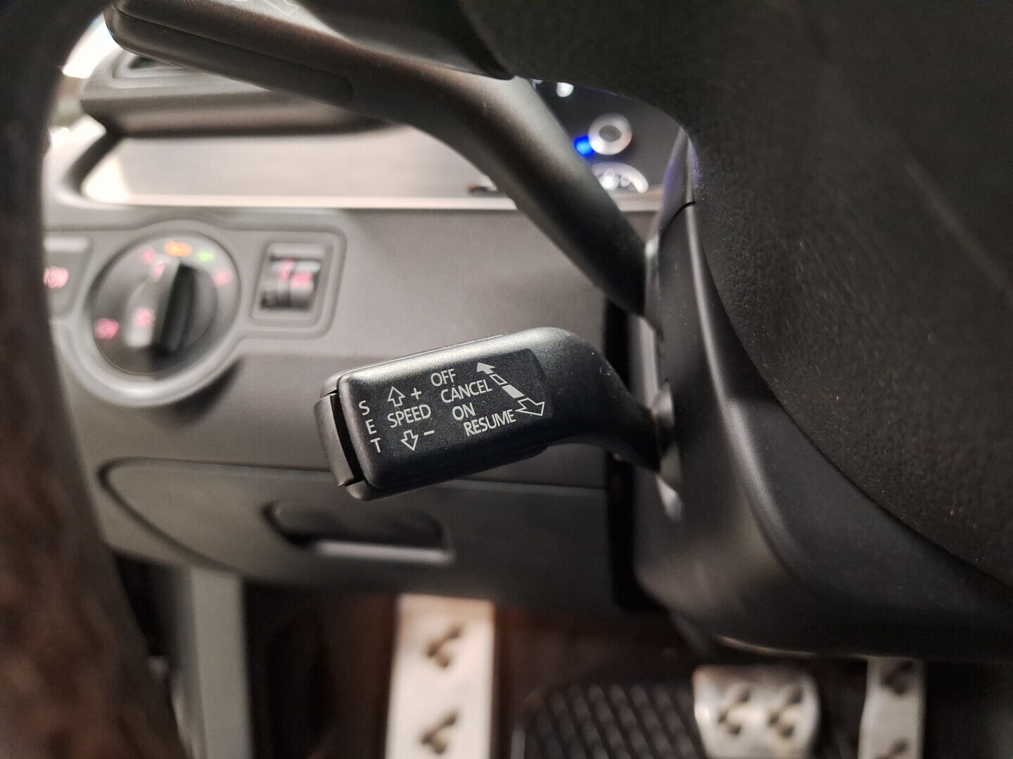 VOLKSWAGEN Passat 2009