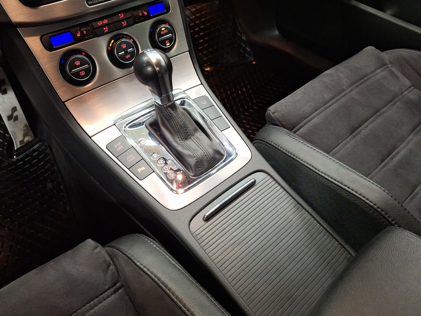 VOLKSWAGEN Passat 2009