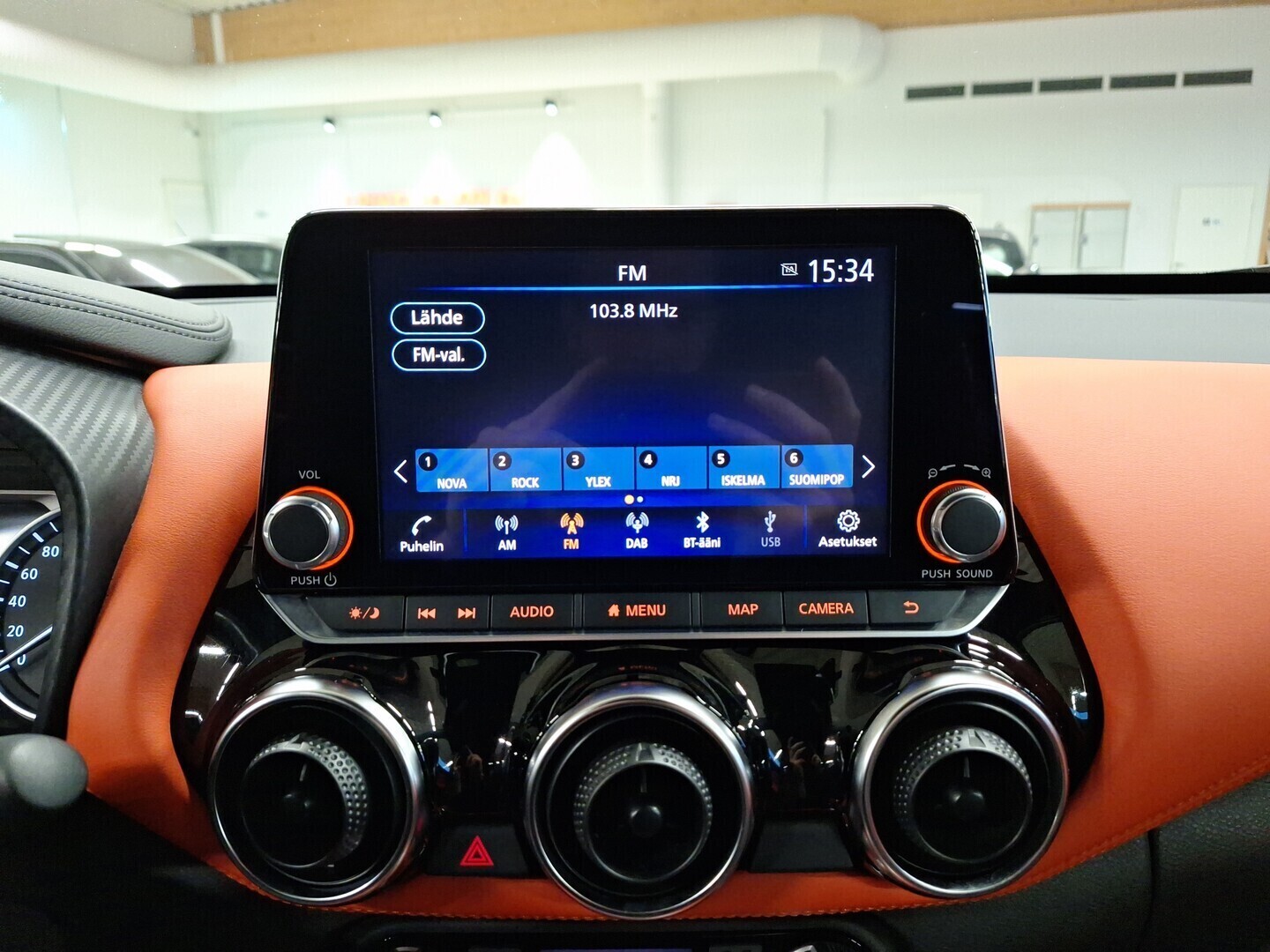 NISSAN Juke 2021