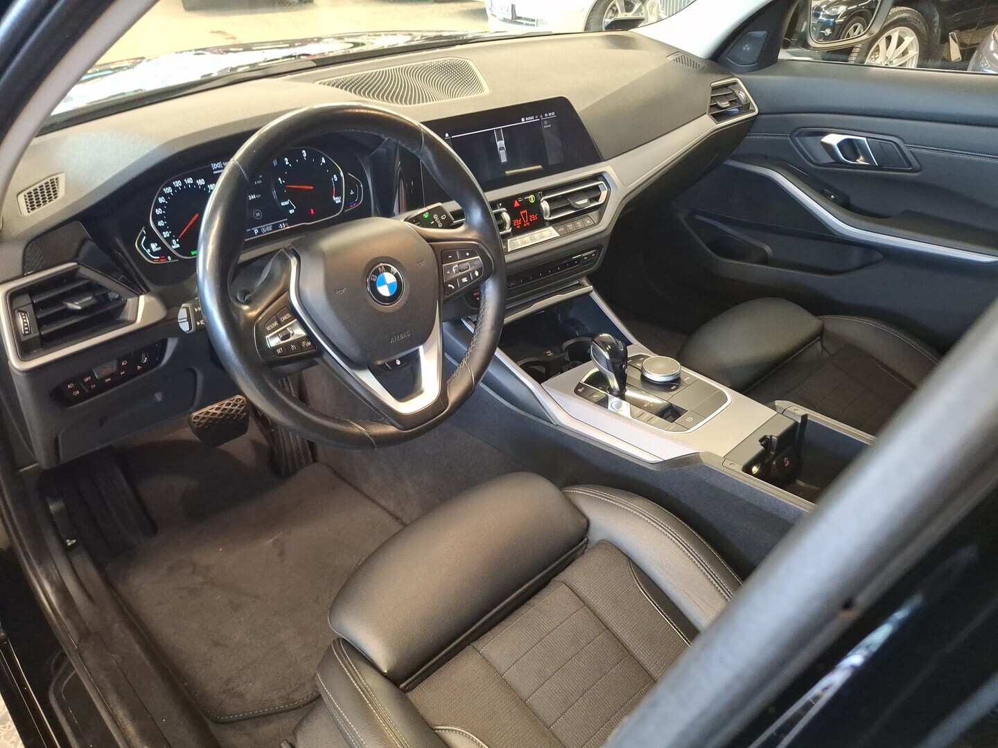 BMW 320 2021