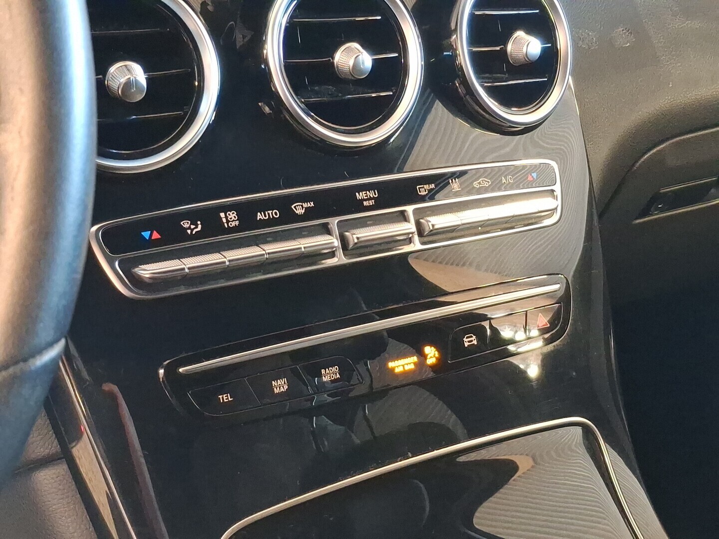 MERCEDES-BENZ GLC 2021