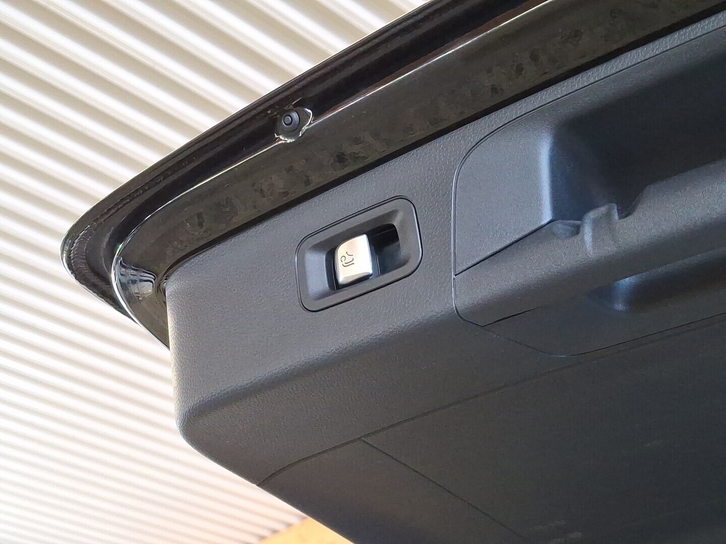 MERCEDES-BENZ GLC 2021