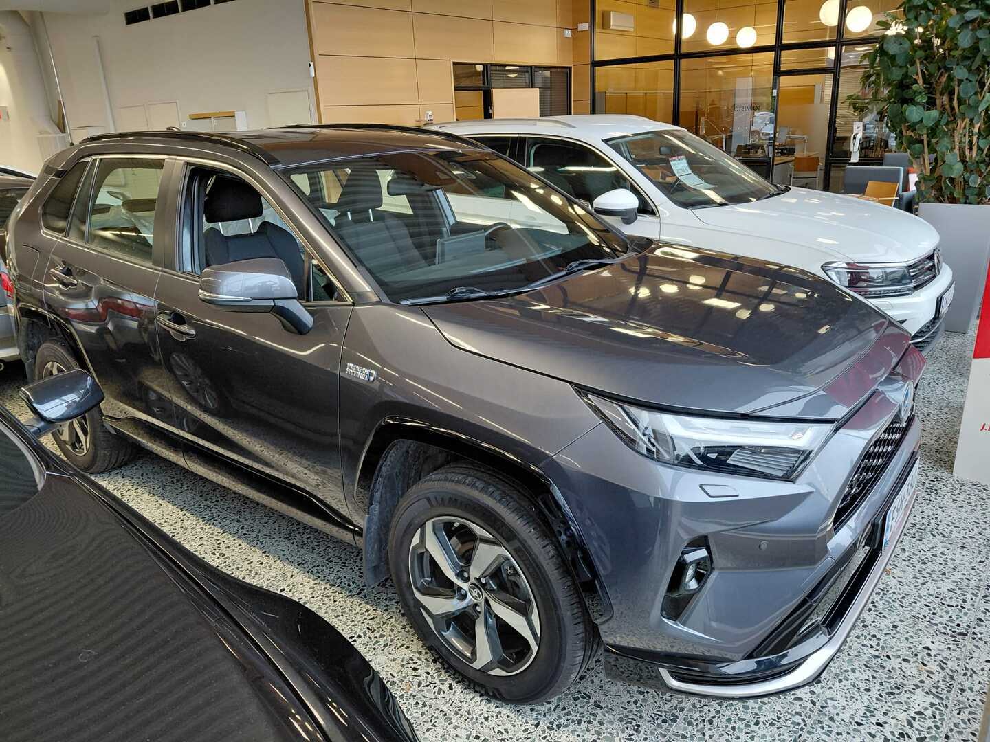 TOYOTA RAV4 Plug-in 2023
